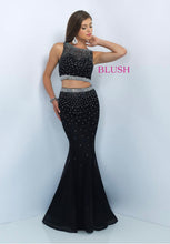 Load image into Gallery viewer, 11033 GOWN SIZE 10