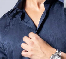 Load image into Gallery viewer, 252217-1125 BS Navy Modern Fit LS Paisley Shirt

