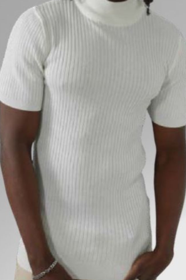 SM670-524 SC White Mock Ribbed Turtleneck