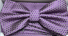 Load image into Gallery viewer, BT2255-1225 BQ Gold Shaped Diamond Pattern Bow Tie Set
