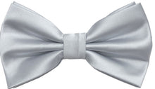 Load image into Gallery viewer, BT100-425 Solid Colored Pre-Tied Bow tie &amp; Pocket Square Set
