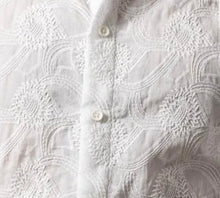 Load image into Gallery viewer, 262127-626 BS White SS Shirt
